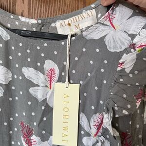 Alohiwai NWT hibiscus KŪLIA dress